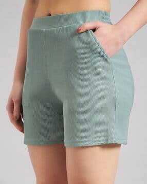 Women Ribbed Mid-Rise Shorts-image-48