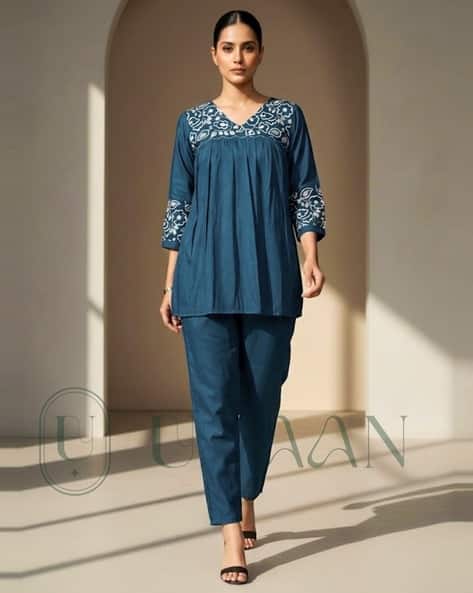 MOGAL FASHION Women Embroidered 2-Piece Co-Ord Set