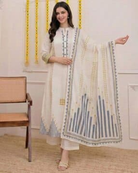 svaraa Women Geometric Print Straight Kurta Set with Dupatta-picture-17