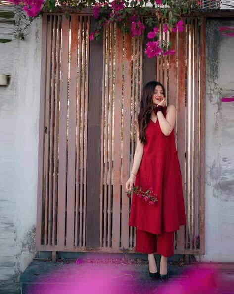 SVARAA Women Flared Kurta Set