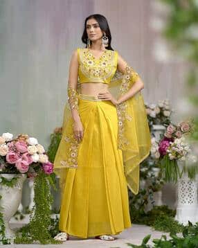 kvs fab  Silk Blend Thread Embroidered With Sequence  Ethnic Co-Ord Set With Shrug-picture-51