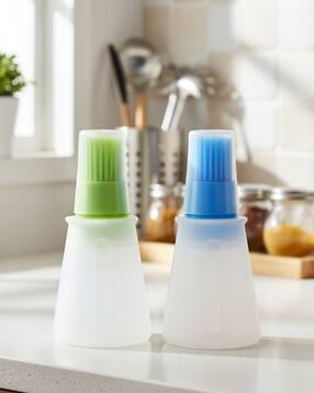 pack of 2 silicone oil bottle brushes with lid