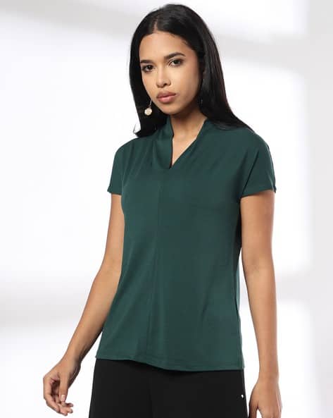 Women Regular Fit V-Neck Top