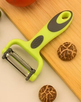 Set of 2 3-in-1 Vegetable Peelers-image-29