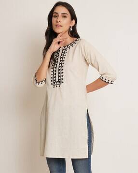 nyrika Women Embroidered Round-Neck Straight Kurti-picture-0