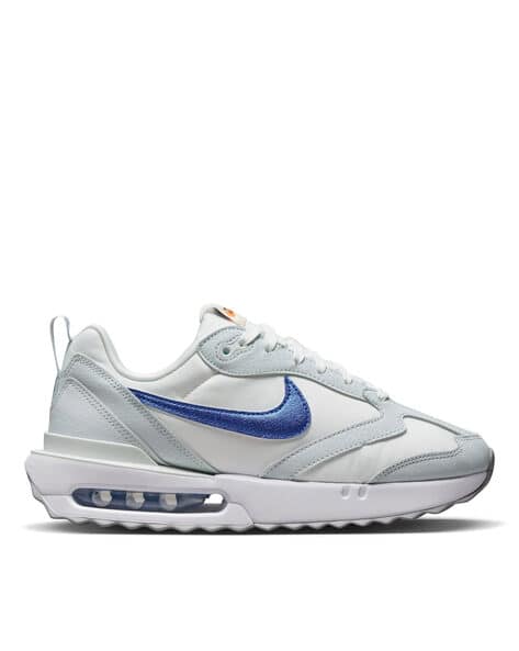 NIKE Women Air Max Dawn Sneakers