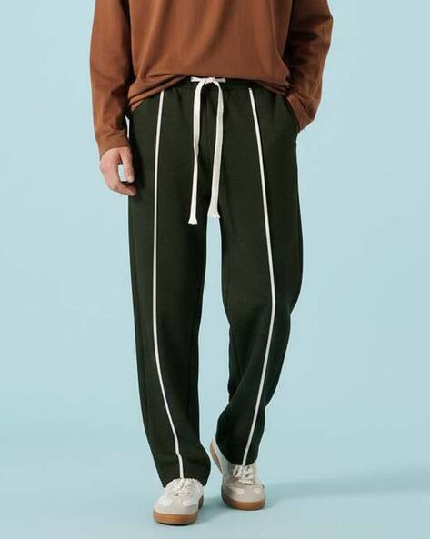 Hivora  Men High-Rise Oversized Fit Pants