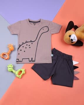v-mart Printed T-Shirt & Shorts Set-picture-15