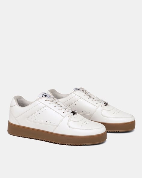 Men Round-Toe Low-Top Lace-Up Sneakers - Image 4