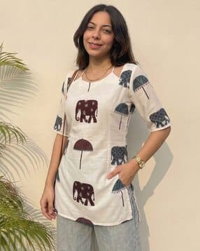 svaraa Women Printed Round-Neck Straight Kurti-picture-16