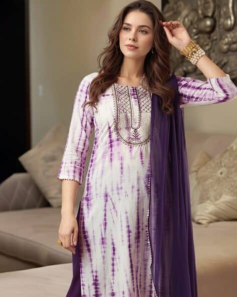 AAGHNYA FASHION Women Straight Kurta Set