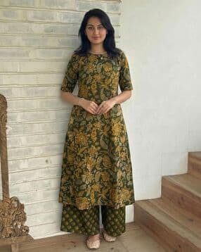 svaraa Women Printed 2-Piece Straight Kurta Set-picture-30