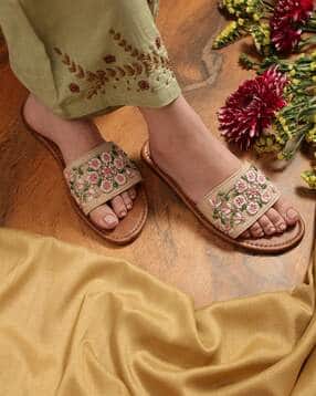 acai Women Floral Print T-Strap Sandals-picture-14
