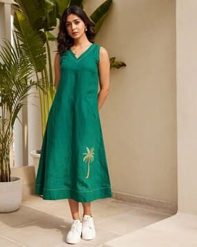 new listing Women Embroidered A-Line Kurta-picture-51