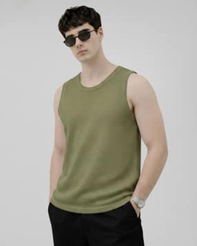 Men Round-Neck Sleeveless Vest-image-19