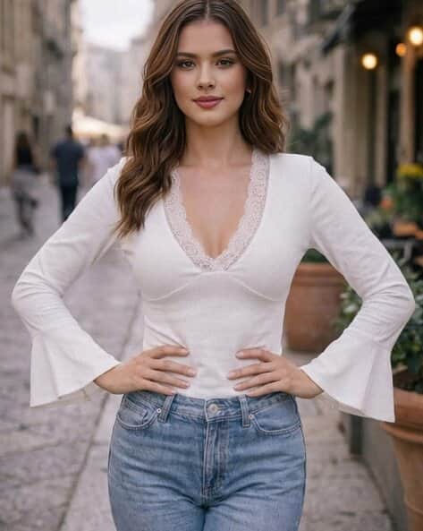 Buda Jeans Co Women Embroidered Slim Fit Top