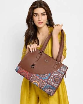 zouk Women Printed Shoulder Handbag-picture-15