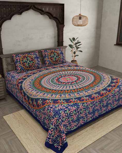 Jaipur Fabric Geometric Print Bedsheet with 2 Pillow Cover