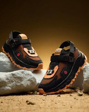the souled store Naruto Shippuden  - Men Round Toe Sneakers with Velcro Fastening-picture-34