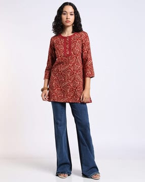 Women Leaf Print Regular Fit Top