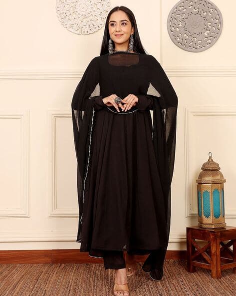 Nyrika Women Round-Neck Gown Dress