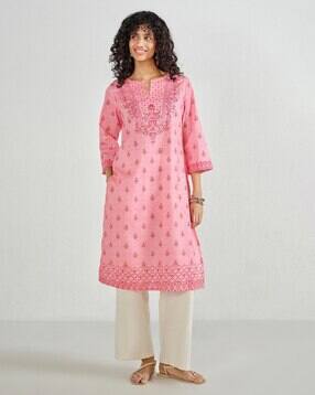 global desi Women Floral Print Straight Kurta-picture-24