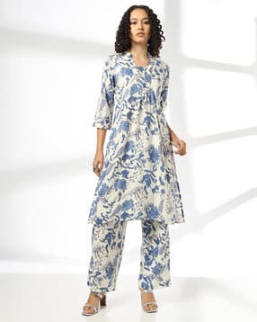 Women Floral Print Straight Kurta & Palazzos Set-image-41