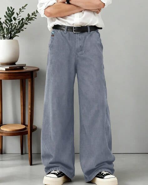 QNIM Men Mid-Rise Relaxed Jeans