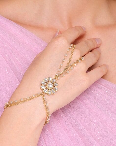 Oomph BDP13-Gold-Plated Kundan-Studded Hathphool Bracelet