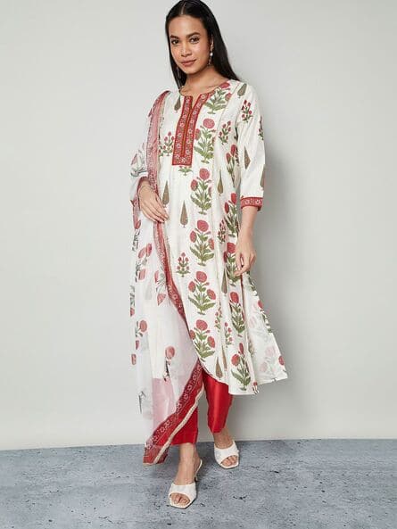 Melange By Lifestyle Women Floral Print Straight Kurta Suit Set