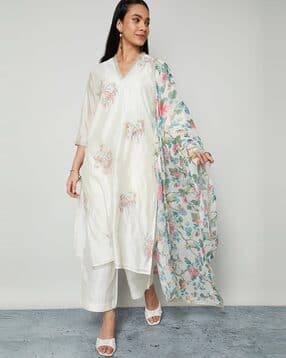 melange by lifestyle Women Embroidered Straight Kurta -picture-33