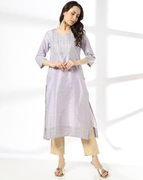 avaasa mix n' match Women Embroidered Yoke Straight Kurta-picture-34