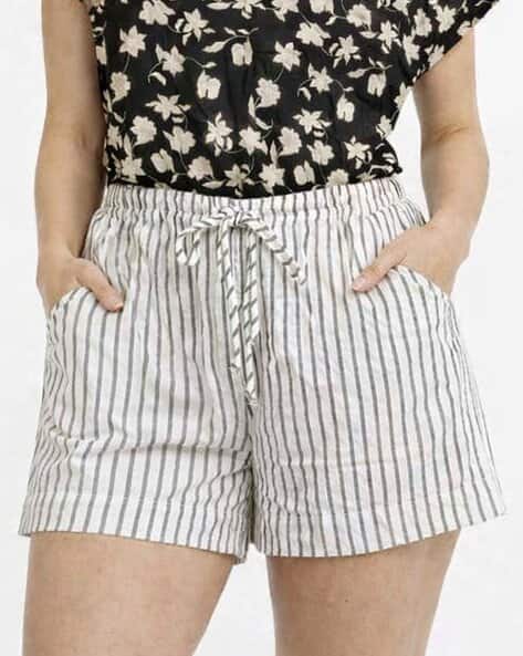 Nobarr Women Striped Mid-Rise Shorts with Drawstring Waist