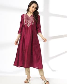 avaasa mix n' match Women Embroidered Straight Kurta-picture-25
