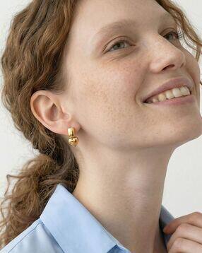 women gold-plated drop earrings