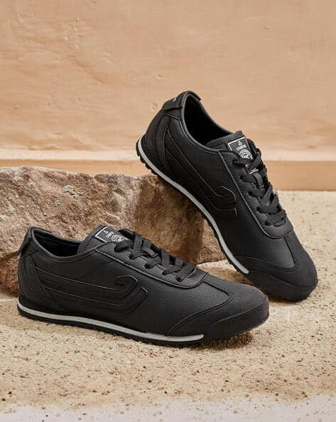Buy RED TAPE Women Low-Top Slip-On Sneakers Online | Ajio.com