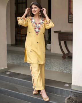 nyrika Women Embroidered Straight Kurta Set-picture-8