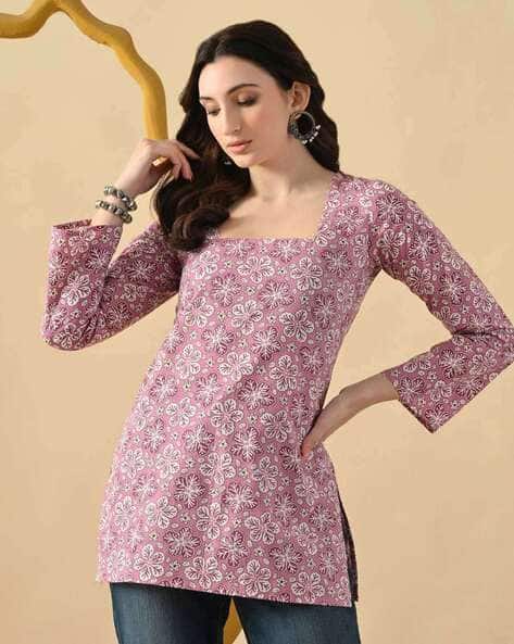 Nyrika Women Floral Print Straight Short Kurti