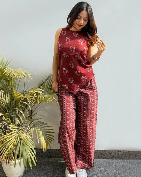 SVARAA Women Printed 2-Piece Co-Ord Set