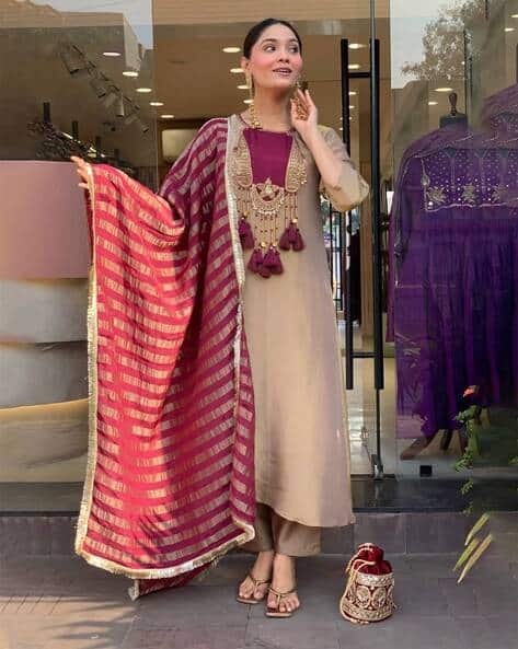 Nyrika Women Flared Kurta Set
