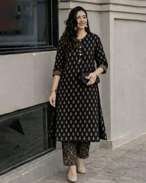 gosriki Women Floral Print Straight Kurta with Pants-picture-33