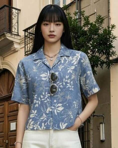 Buda Jeans Co Women Floral Print Regular Fit Shirt with Lapel Collar