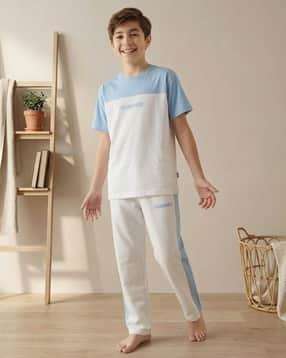 Boys Colour-Block Regular Fit Lounge Pants & T-Shirt Set-image-47
