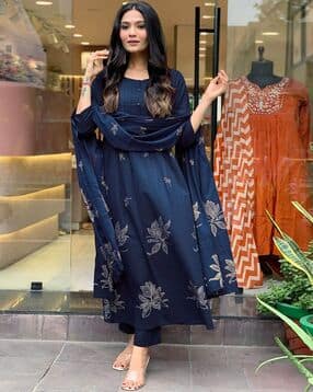 adhiriti Women Floral Straight Kurta Set-picture-21