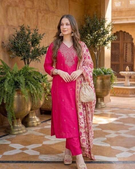 HB VENTURE Women Embroidered Straight Kurta with Pants & Dupatta