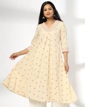 avaasa mix n' match Women Flared Kurta with Embroidery-picture-15