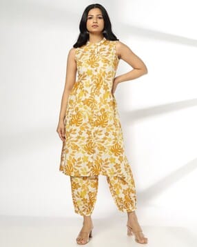 avaasa mix n' match Women Floral Print Straight Kurta & Pants Set-picture-16