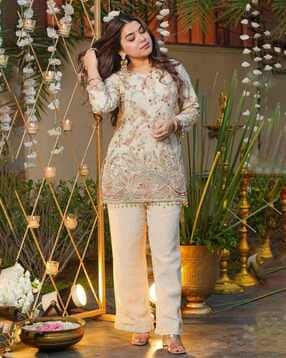 Embroidered Straight Kurta & Pants Co-Ord Set-image-7