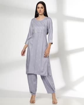 avaasa mix n' match Women Embroidered Straight Kurta with Patiala Pants-picture-30