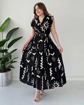 Women Printed Wrap Dress-image-3